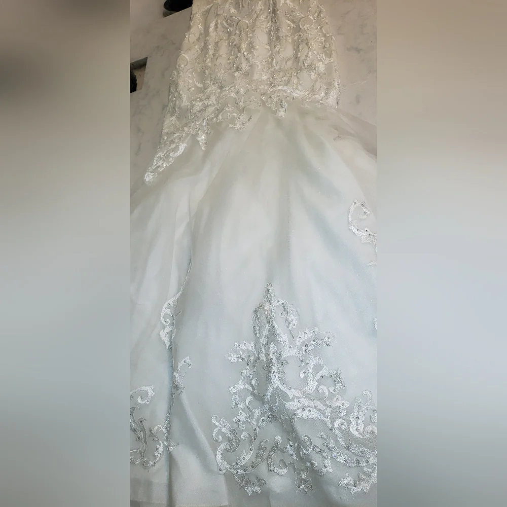 Nina Canacci Ivory Embroidered Wedding Dress - Picture 10 of 15